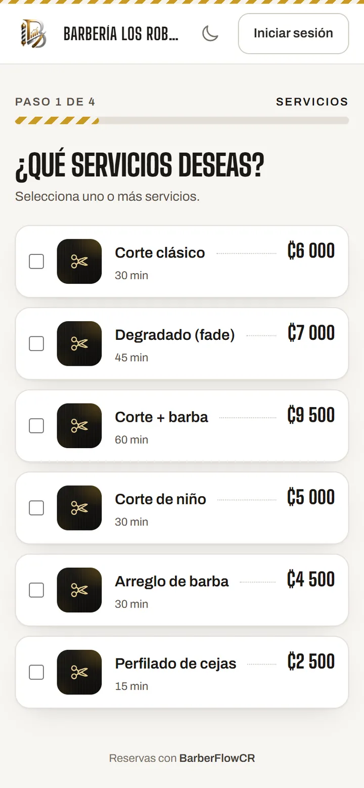 Primer paso de la reserva: servicios con precio en colones y duración.